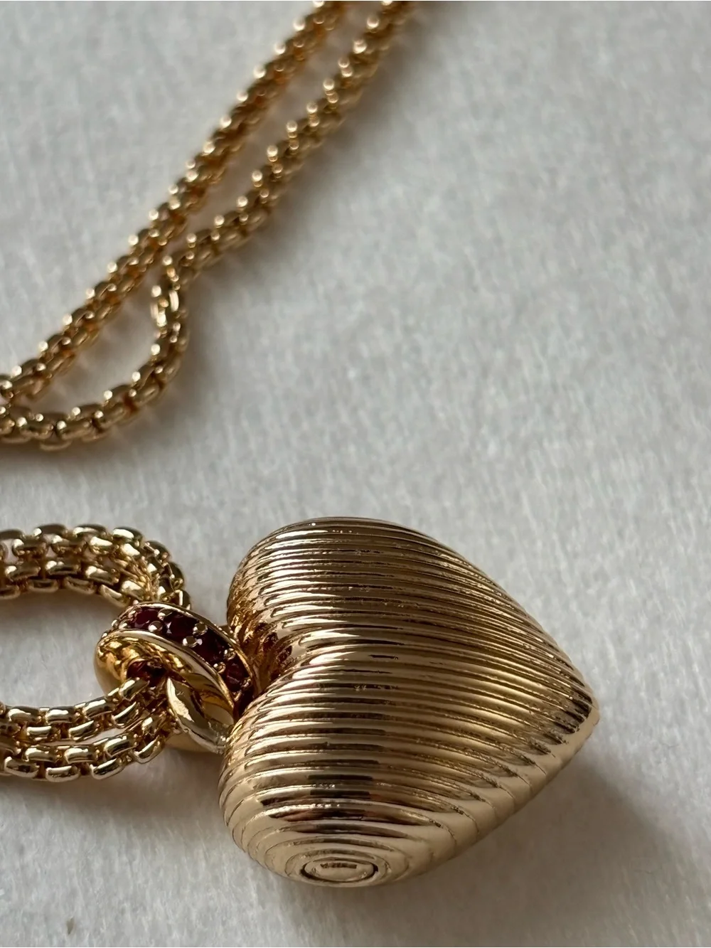 Roxanne Assoulin elegant gold